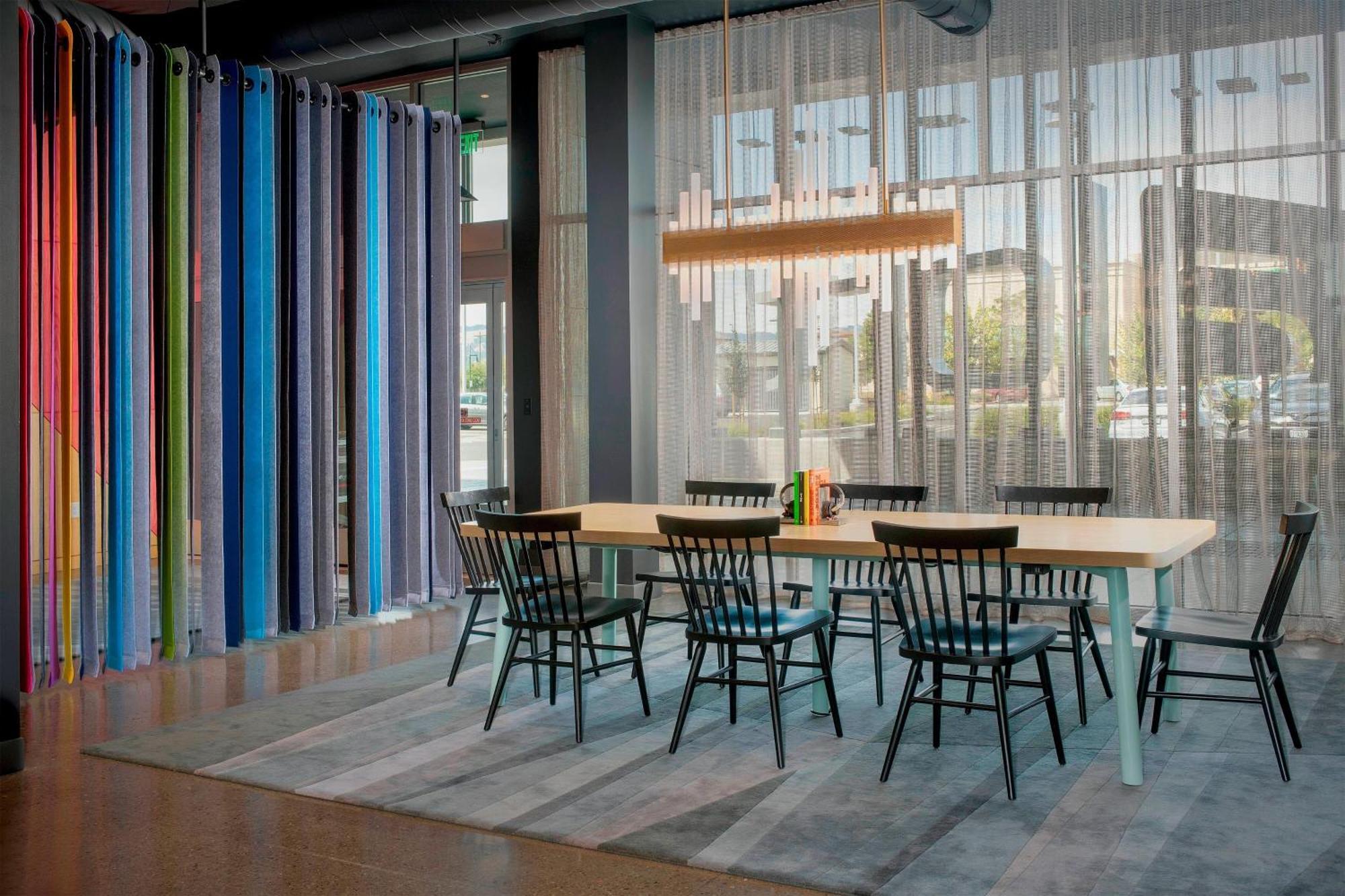 Aloft Dublin-Pleasanton Hotel Buitenkant foto